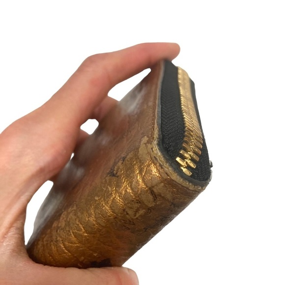 Mcm gold or copper leather zipper clutch wallet - Picture 4 of 11